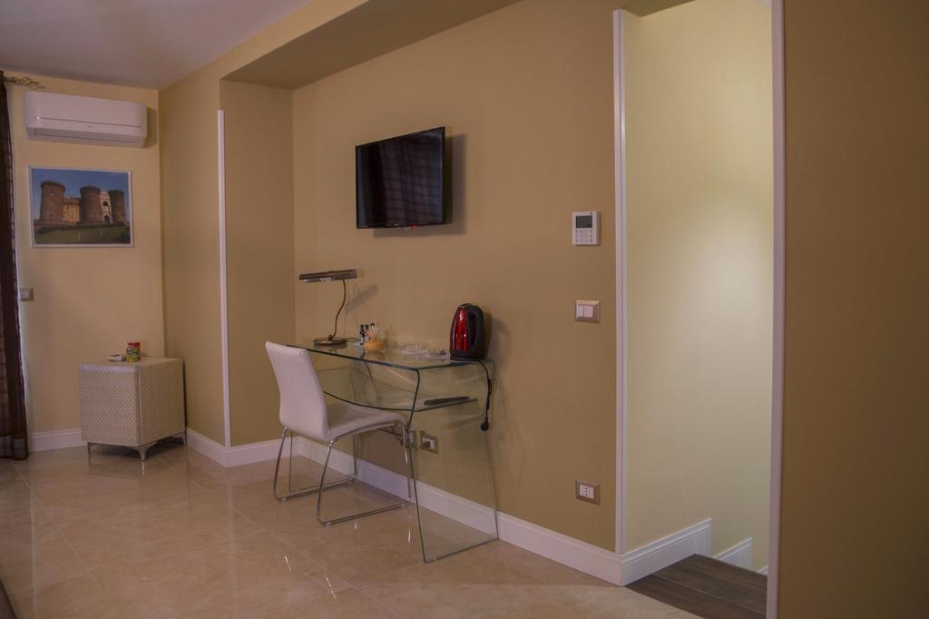 Chiaia 205 Hotel Naples Exterior photo